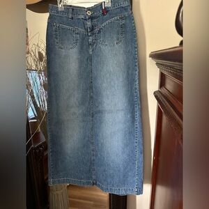 Tommy Hilfiger Denim Jean Skirt Women’s Size  7 Midi Blue